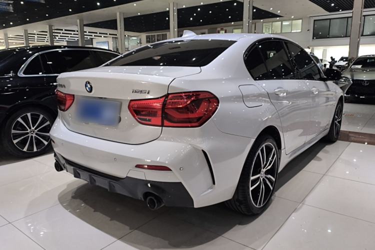 Used BMW 1 Series 2022 125i M Sport Night Edition Rear Right 45 Deg