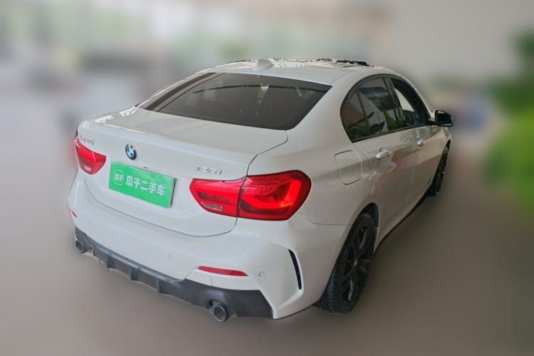 Used BMW 1 Series 2022 125i M Sport Night Edition Rear Right 45 Deg