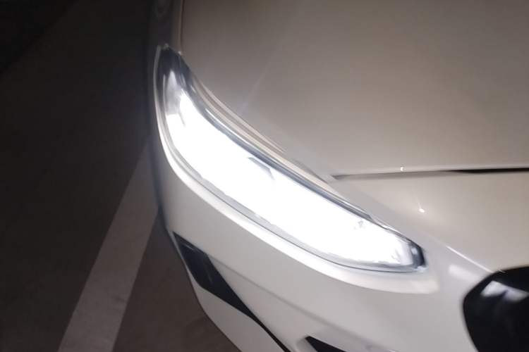 Used BMW 1 Series 2022 125i M Sport Night Edition Right Front Headlight
