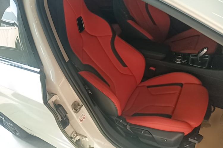 Used BMW 1 Series 2022 125i M Sport Night Edition Right Front Seat