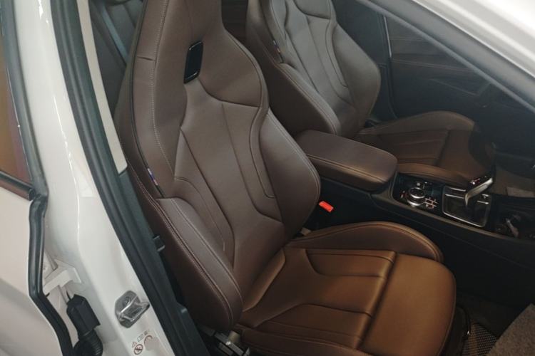 Used BMW 1 Series 2022 125i M Sport Night Edition Right Front Seat