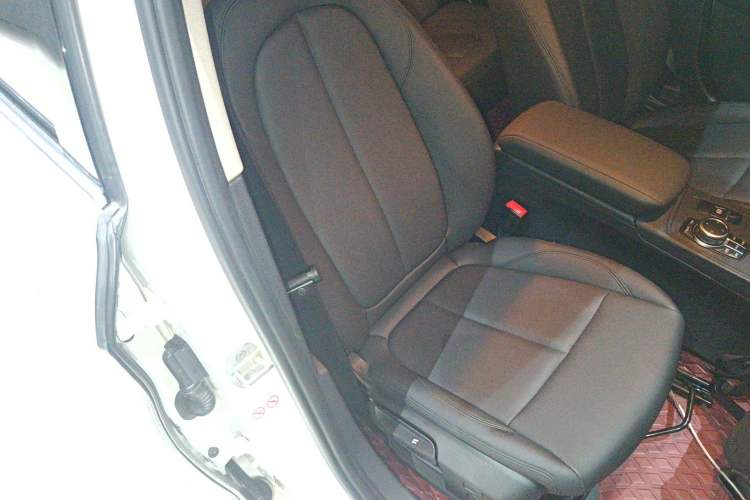 Used BMW 1 Series 2022 120i M Sport Edition Right Front Seat