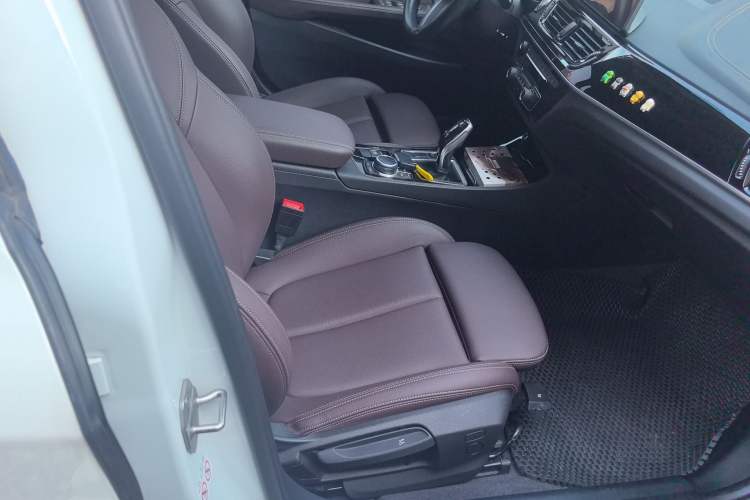 Used BMW 1 Series 2022 120i M Sport Night Edition Right Front Seat