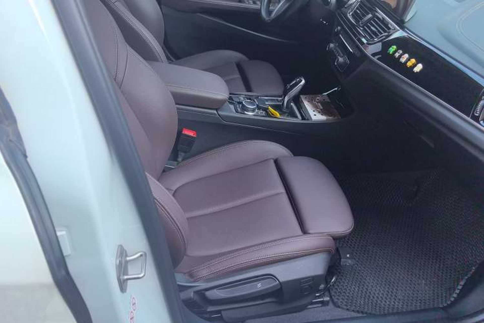 Used BMW 1 Series 2022 120i M Sport Night Edition Right Front Seat