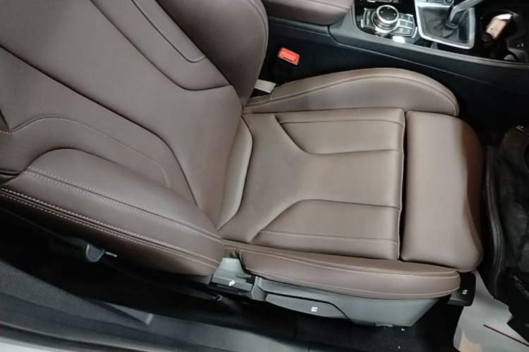 Used BMW 1 Series 2022 125i M Sport Night Edition Right Front Seat