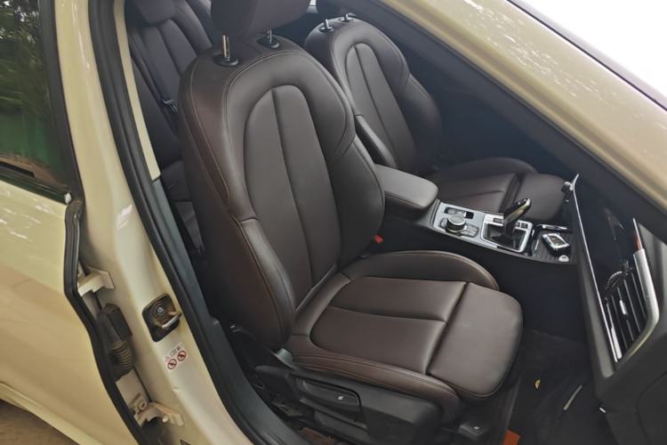 Used BMW 1 Series 2022 120i M Sport Night Edition Right Front Seat