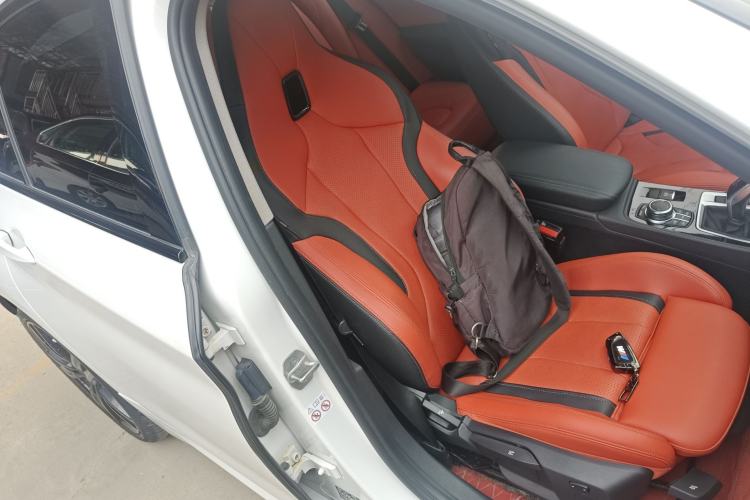 Used BMW 1 Series 2022 125i M Sport Night Edition Right Front Seat