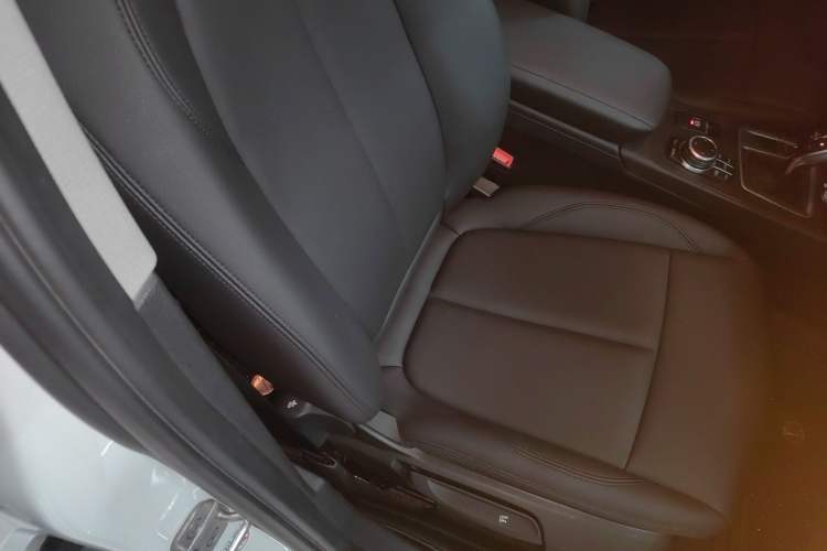 Used BMW 1 Series 2022 120i M Sport Edition Right Front Seat