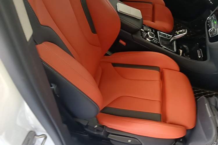 Used BMW 1 Series 2022 125i M Sport Night Edition Right Front Seat