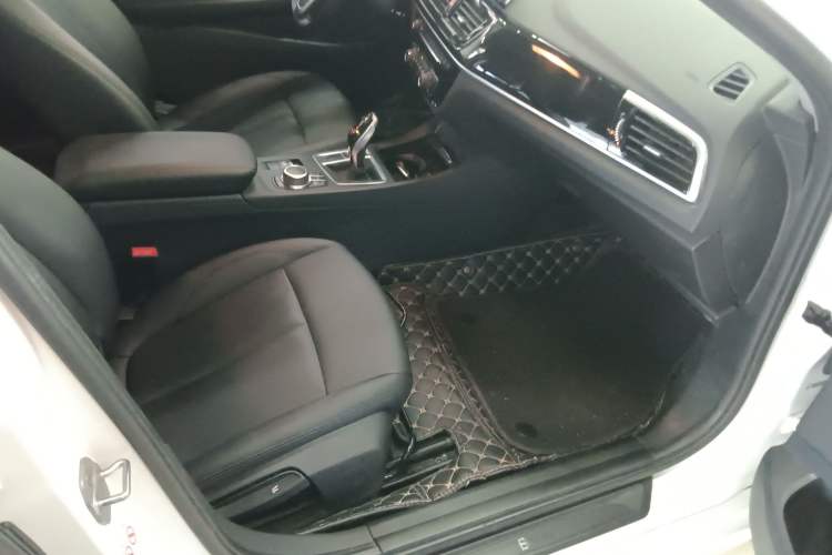 Used BMW 1 Series 2022 120i M Sport Edition Right Front Seat