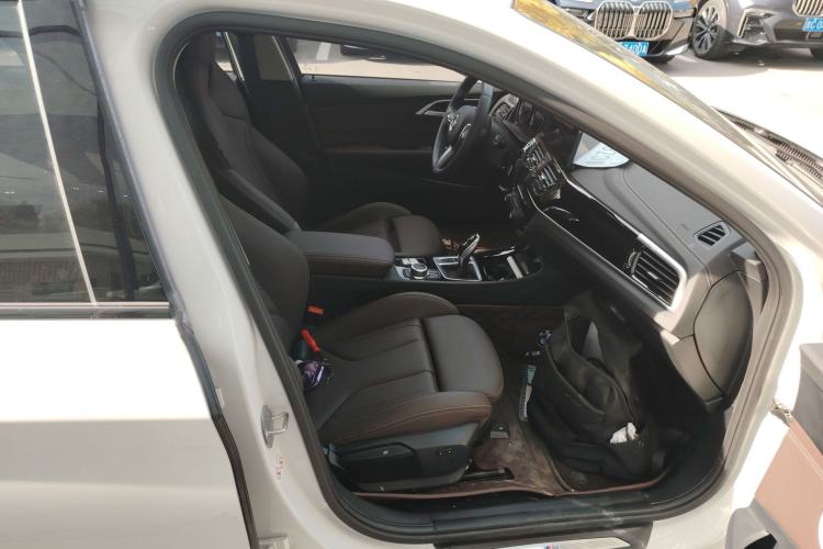 Used BMW 1 Series 2022 125i M Sport Night Edition Right Front Seat