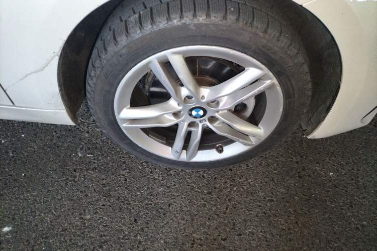 Used BMW 1 Series 2022 120i M Sport Night Edition Right Front Wheel Hub