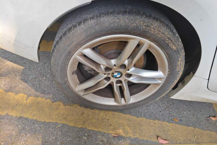Used BMW 1 Series 2022 120i M Sport Night Edition Right Front Wheel Hub