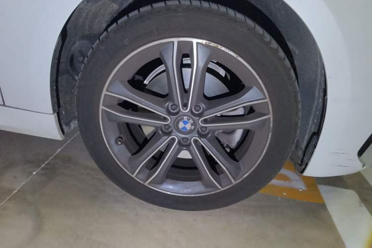 Used BMW 1 Series 2022 120i M Sport Edition Right Front Wheel Hub