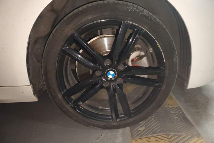 Used BMW 1 Series 2022 125i M Sport Night Edition Right Front Wheel Hub