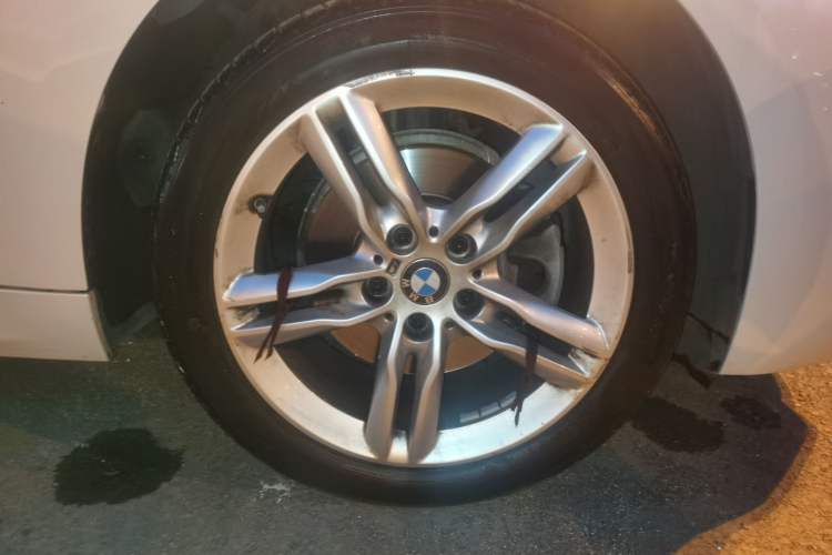 Used BMW 1 Series 2022 120i M Sport Night Edition Right Front Wheel Hub