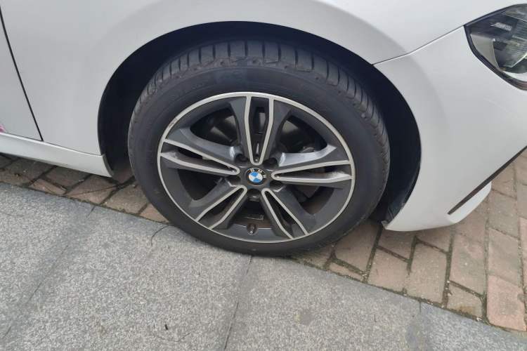 Used BMW 1 Series 2022 120i M Sport Edition Right Front Wheel Hub