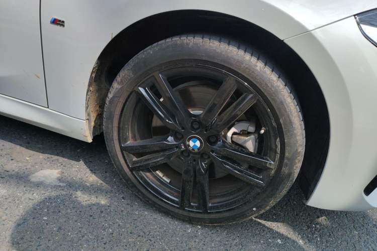 Used BMW 1 Series 2022 125i M Sport Night Edition Right Front Wheel Hub