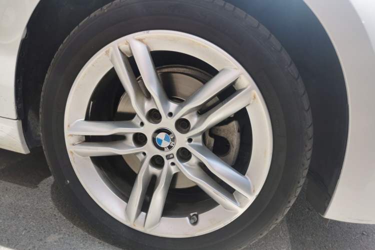 Used BMW 1 Series 2022 120i M Sport Night Edition Right Front Wheel Hub