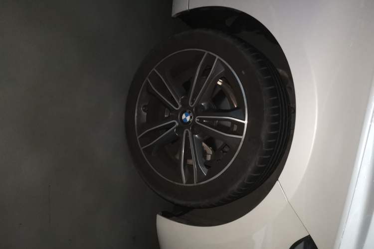 Used BMW 1 Series 2022 120i M Sport Edition Right Front Wheel Hub