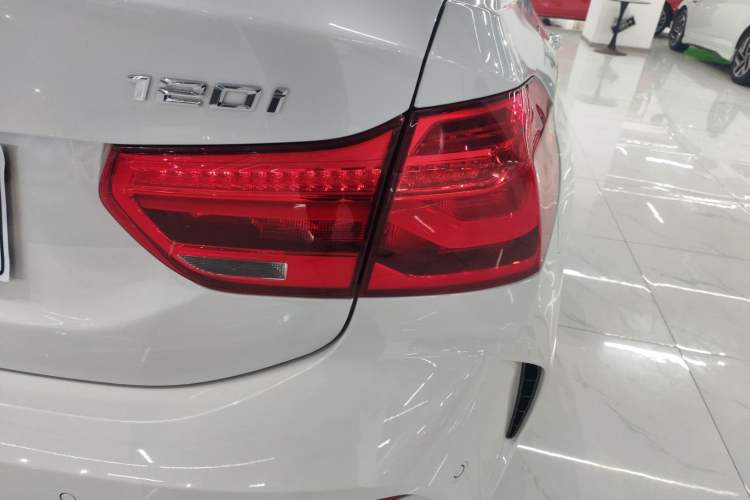 Used BMW 1 Series 2022 120i M Sport Night Edition Right Rear Taillight