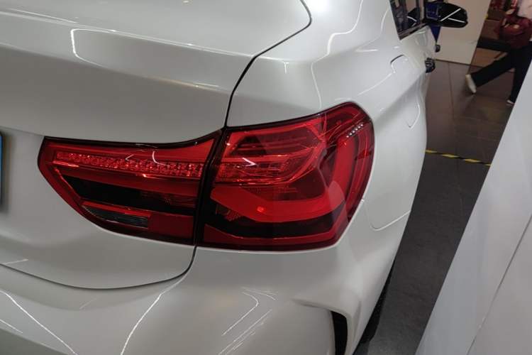 Used BMW 1 Series 2022 125i M Sport Night Edition Right Rear Taillight