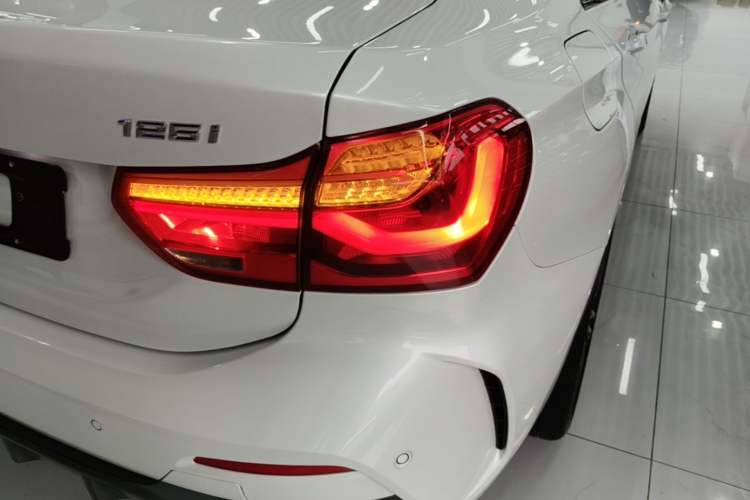 Used BMW 1 Series 2022 125i M Sport Night Edition Right Rear Taillight