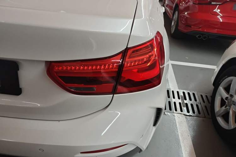 Used BMW 1 Series 2022 120i M Sport Night Edition Right Rear Taillight