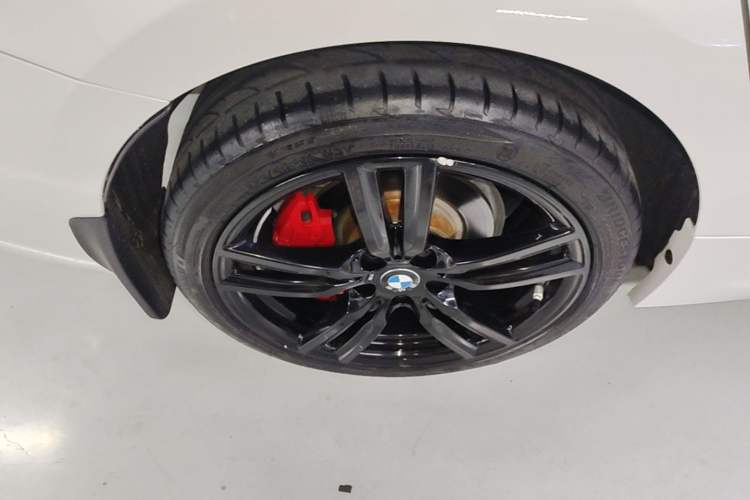 Used BMW 1 Series 2022 125i M Sport Night Edition Right Rear Wheel Hub