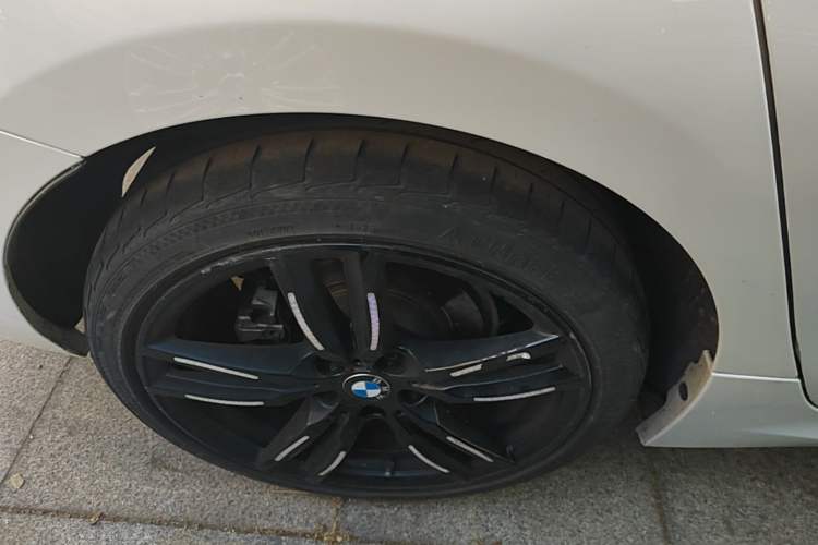 Used BMW 1 Series 2022 125i M Sport Night Edition Right Rear Wheel Hub