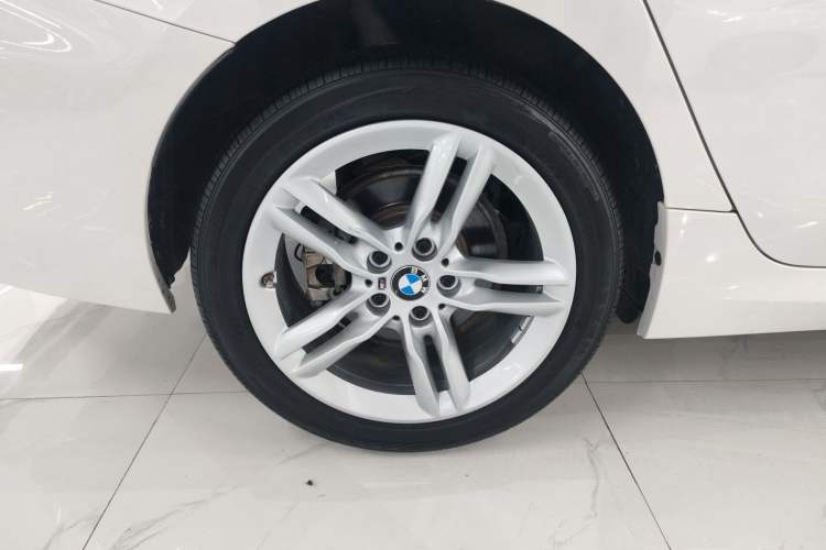 Used BMW 1 Series 2022 120i M Sport Night Edition Right Rear Wheel Hub