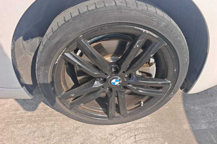 Used BMW 1 Series 2022 125i M Sport Night Edition Right Rear Wheel Hub
