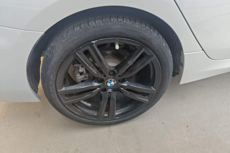 Used BMW 1 Series 2022 125i M Sport Night Edition Right Rear Wheel Hub