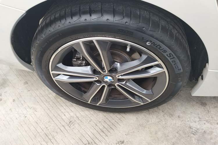 Used BMW 1 Series 2022 120i M Sport Edition Right Rear Wheel Hub
