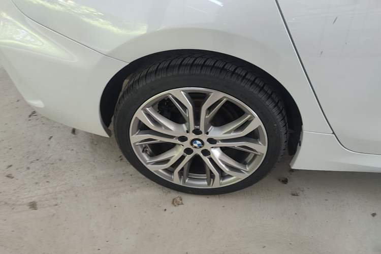 Used BMW 1 Series 2022 125i M Sport Night Edition Right Rear Wheel Hub