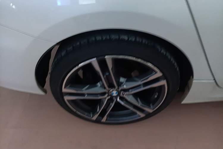 Used BMW 1 Series 2022 125i M Sport Night Edition Right Rear Wheel Hub