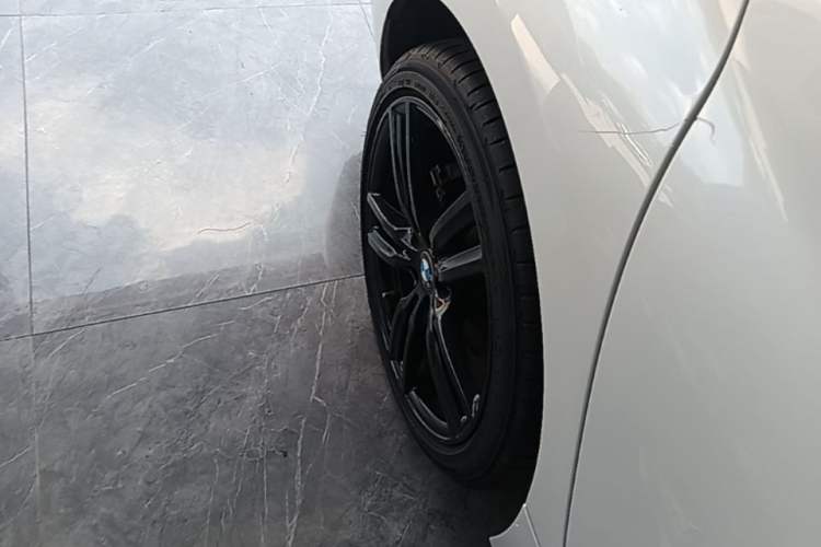 Used BMW 1 Series 2022 125i M Sport Night Edition Right Rear Wheel Hub