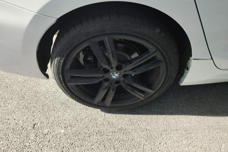 Used BMW 1 Series 2022 125i M Sport Night Edition Right Rear Wheel Hub