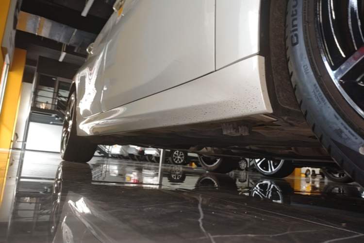 Used BMW 1 Series 2022 125i M Sport Night Edition Right Side Sill