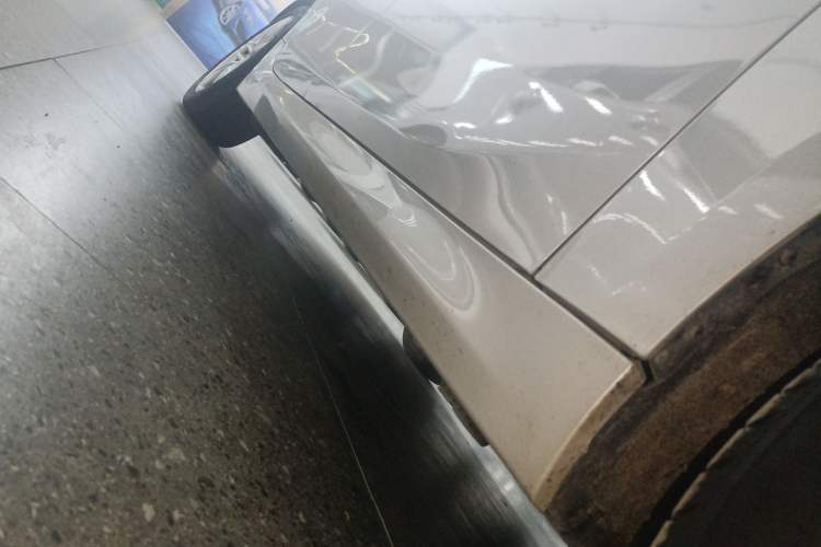 Used BMW 1 Series 2022 120i M Sport Night Edition Right Side Sill