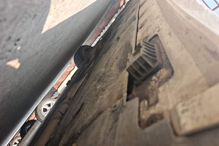 Used BMW 1 Series 2022 125i M Sport Night Edition Right Side Sill
