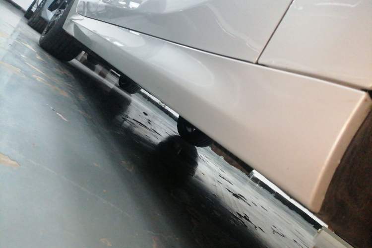 Used BMW 1 Series 2022 125i M Sport Night Edition Right Side Sill