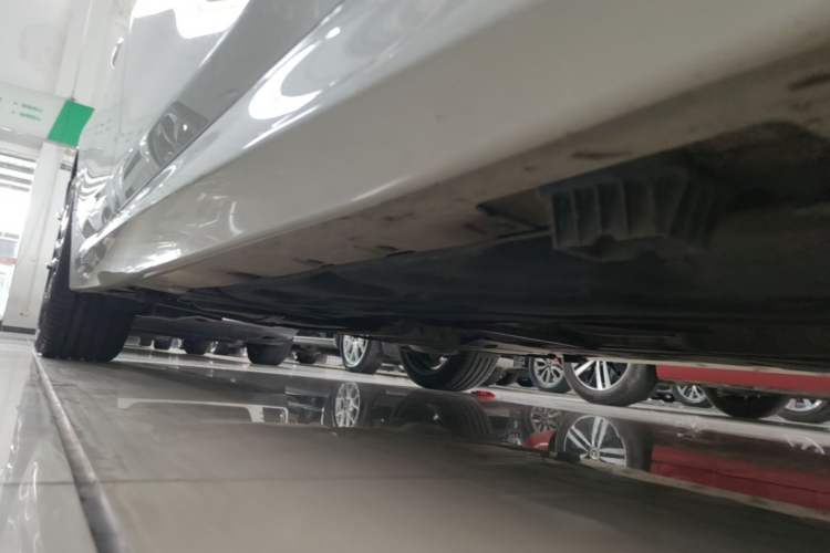 Used BMW 1 Series 2022 125i M Sport Night Edition Right Side Sill