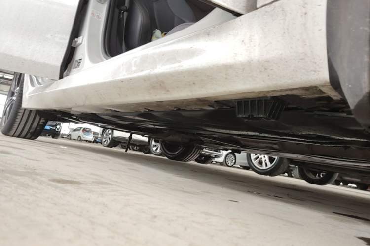 Used BMW 1 Series 2022 125i M Sport Night Edition Right Side Sill