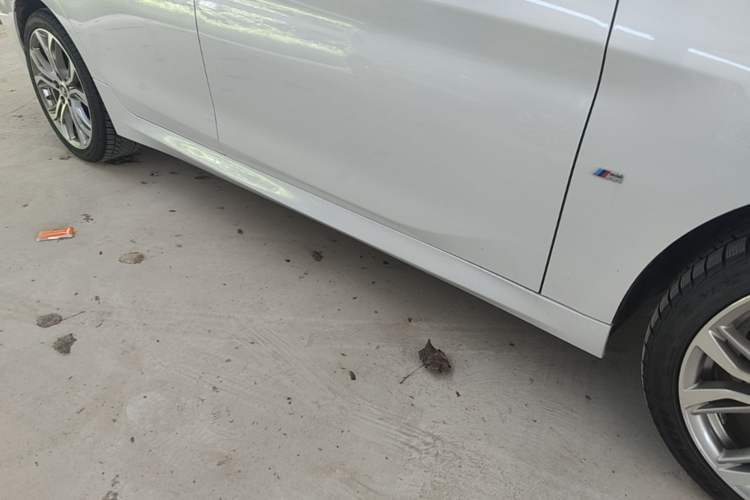 Used BMW 1 Series 2022 125i M Sport Night Edition Right Side Sill