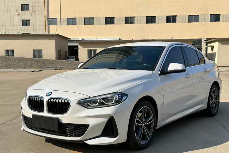 Ojetý BMW 1 Series 2022 120i M Sport Edition Guazi used car, China used car export, Used car for sale, Used cars, Cheapest cars for sale