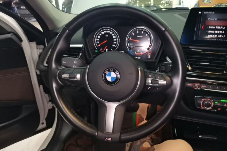 Used BMW 1 Series 2022 125i M Sport Night Edition Steering Wheel