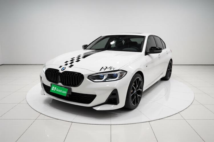 Ojetý BMW 1 Series 2022 125i M Sport Night Edition Guazi used car, China used car export, Used car for sale, Used cars, Cheapest cars for sale