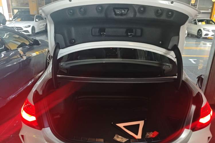 Used BMW 1 Series 2022 125i M Sport Night Edition Trunk