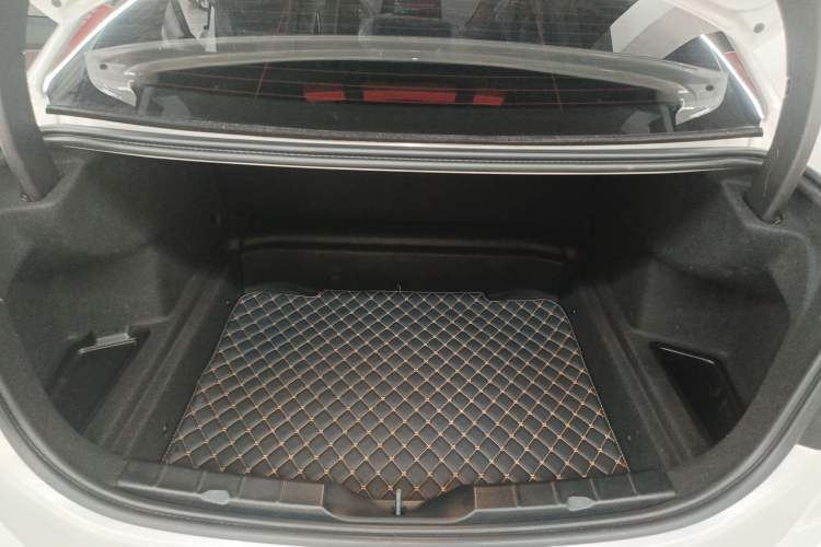 Used BMW 1 Series 2022 125i M Sport Night Edition Trunk
